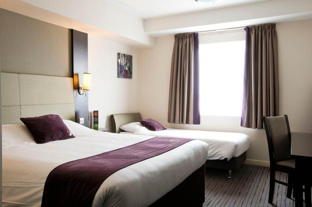 Premier Inn London Romford Central Kamer foto